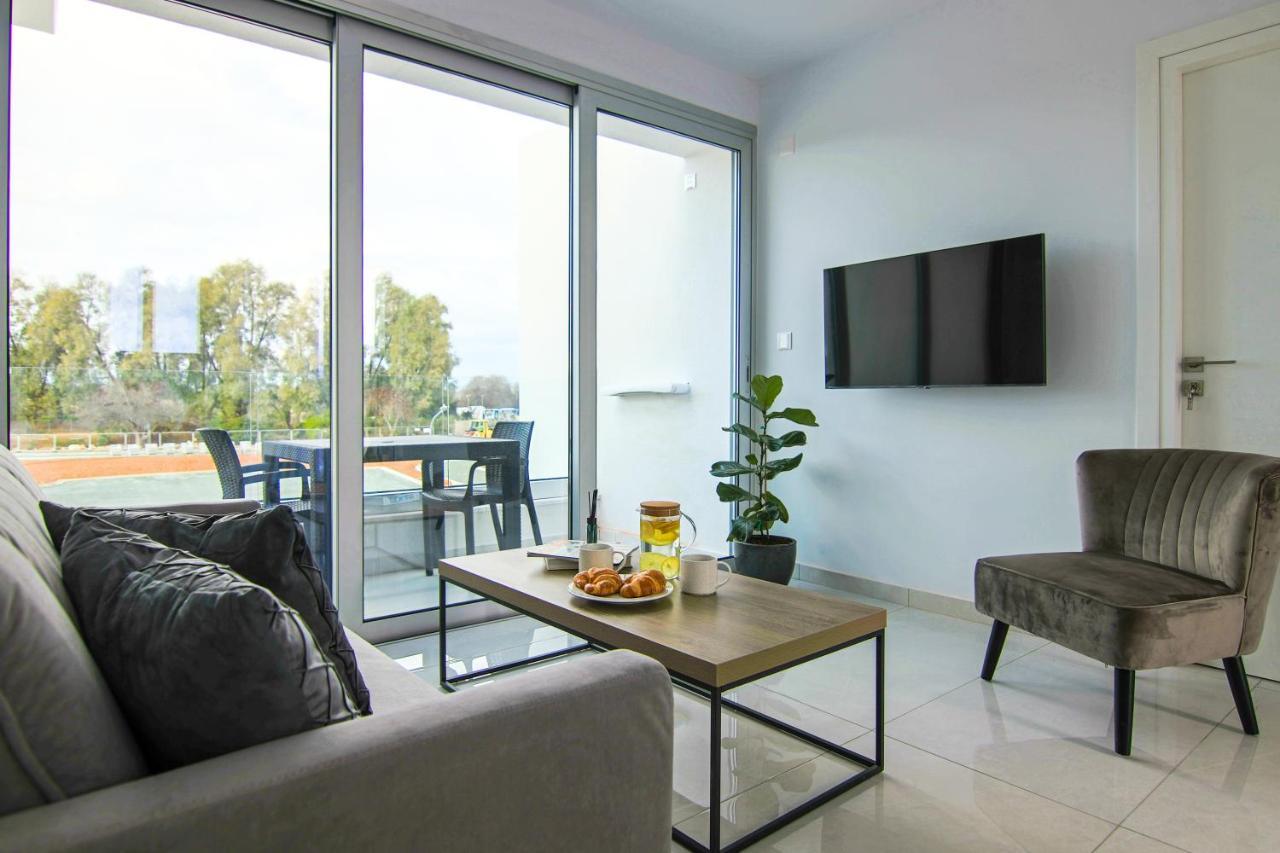 Ferienwohnung Phaedrus Living - Seaside Executive Flat Harbour 205 Paphos Exterior foto