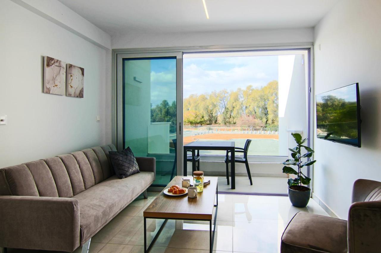 Ferienwohnung Phaedrus Living - Seaside Executive Flat Harbour 205 Paphos Exterior foto